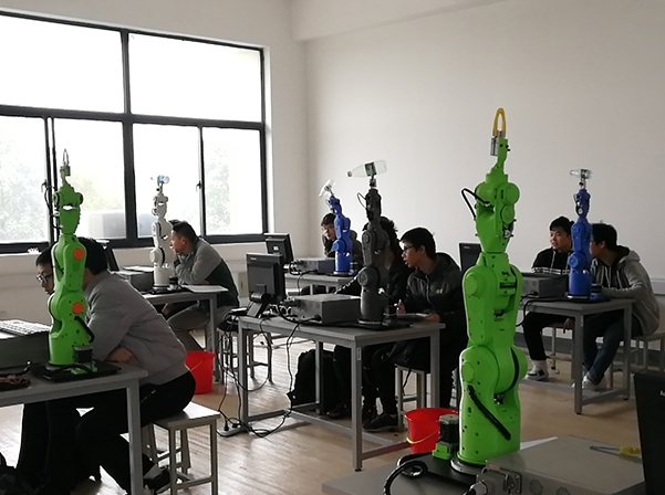 Soochow University creates robotics laboratory
