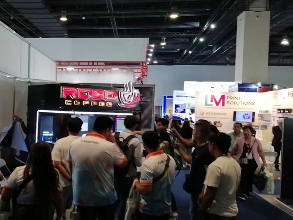 Anno‘s AI robot freshly brewed coffee kiosk shines in Philippine malls, kicks off new coffee trend