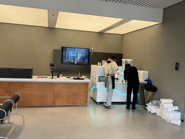 Anno AI Robot Latte Art Printing Bar Opens in Zhejiang Huzhou Robot Store