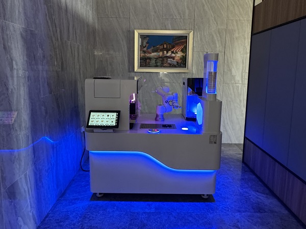 Anno AI Robot Latte Art Printing Bar Opens at Hangzhou Zhongce Vocational School