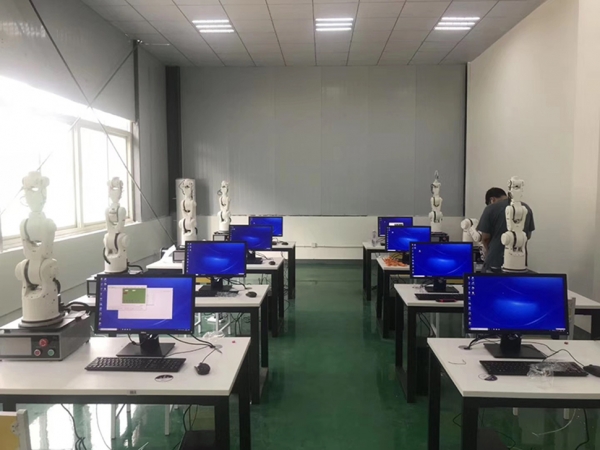 Sichuan University creates a robotics laboratory