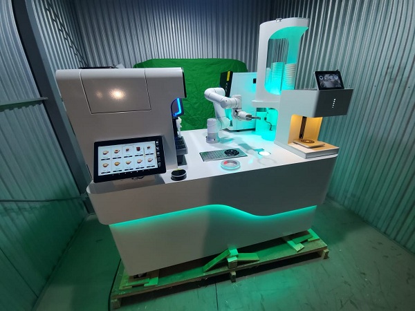 Anno AI Pull Coffee Robot in Dubai, Chinese Smart Manufacturing Lights Up New Smart Retail Scene in the Middle East