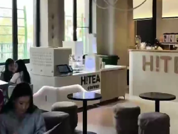 喜乐注册 AI 机器人拉花咖啡吧入驻吉尔吉斯斯坦，开启奶茶行业喜乐注册化新范式